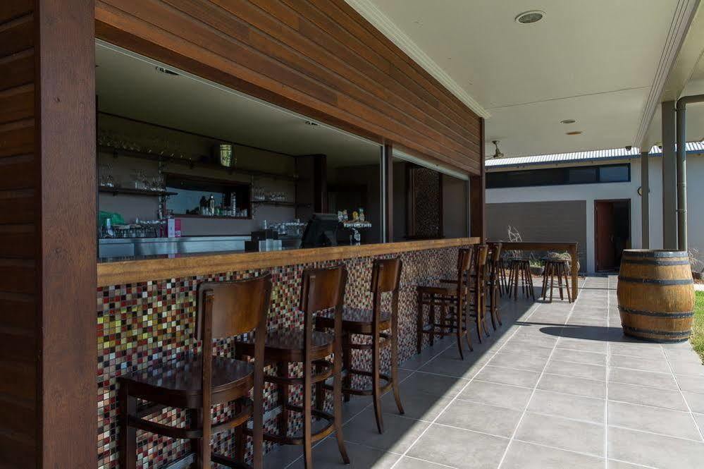 Merinda Village Hotel Bowen Exterior photo